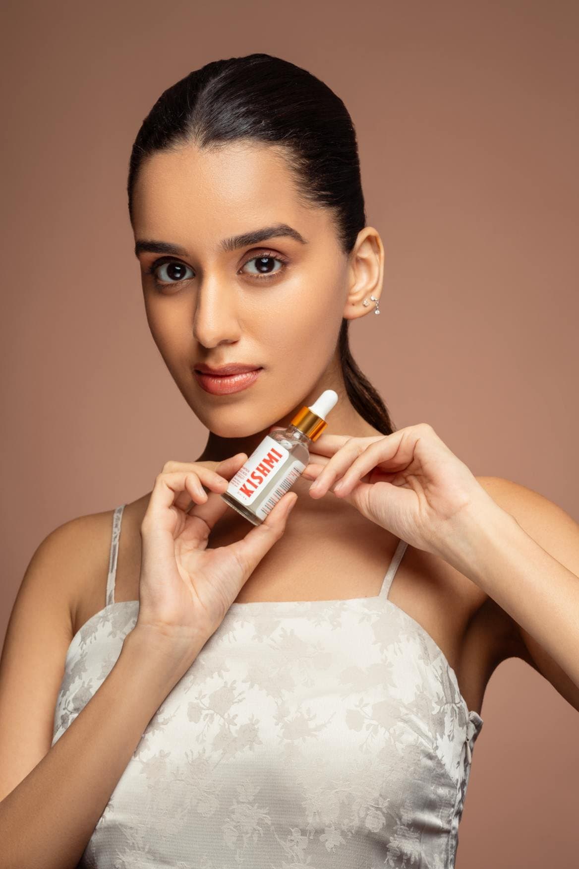 5% Glycolic Acid Serum for Dull Skin & Rough Texture – Glycolic Acid + Niacinamide, 30 ml — view 2 of 3